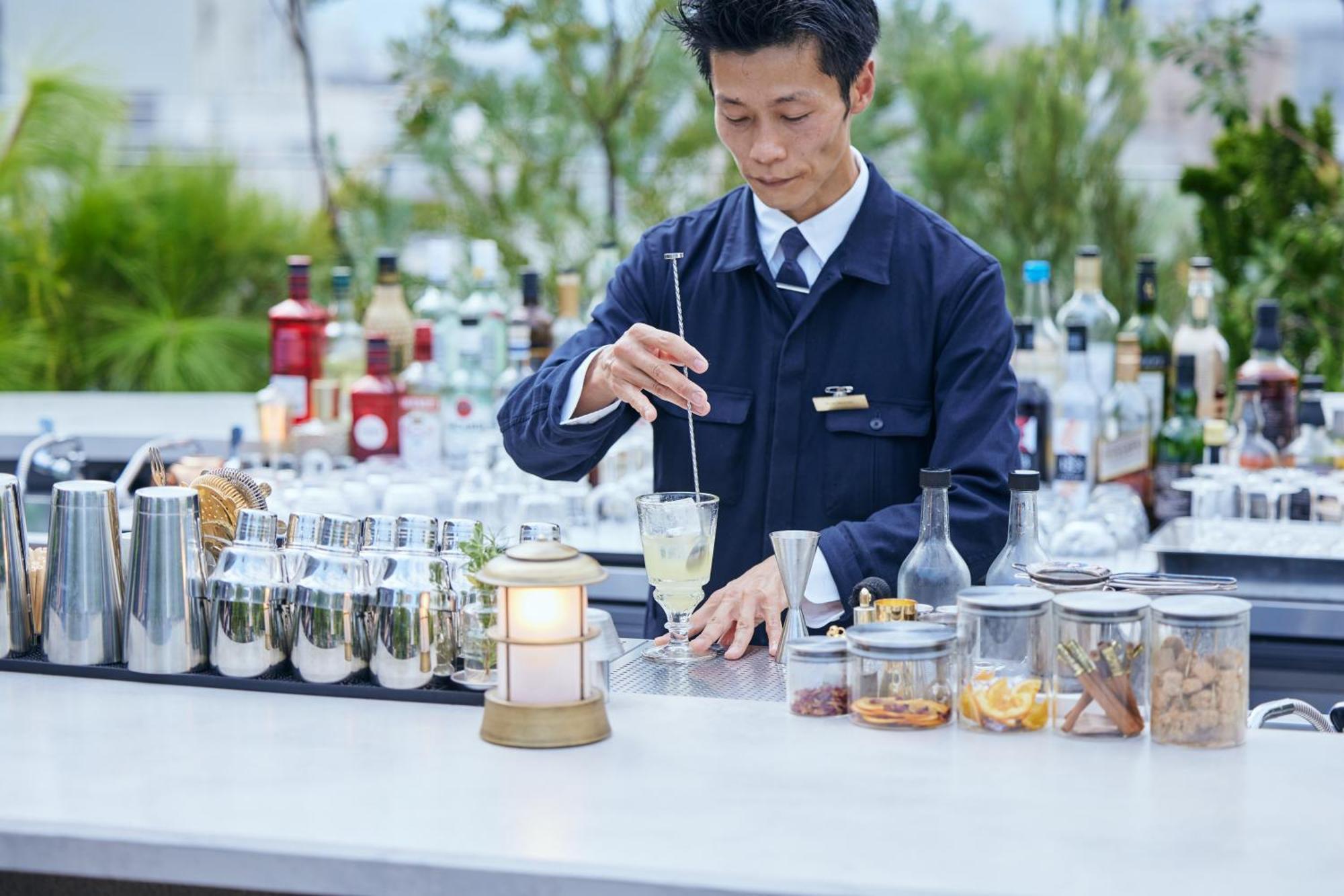 Nohga Hotel Kiyomizu Quioto Exterior foto A bartender stirring a drink